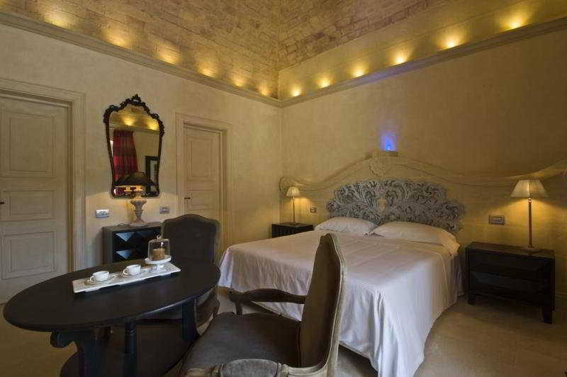 Palazzo Gattini Luxury Hotel - Vretreats มาเตรา ภายนอก รูปภาพ