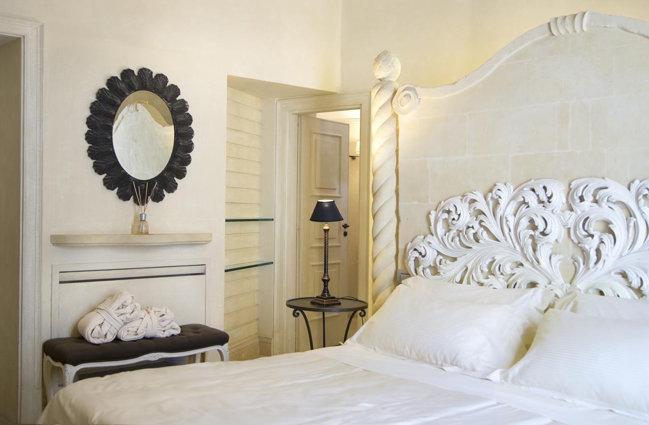 Palazzo Gattini Luxury Hotel - Vretreats มาเตรา ภายนอก รูปภาพ